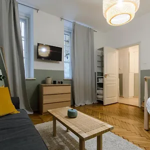  Appartamento Next To Opera House A26